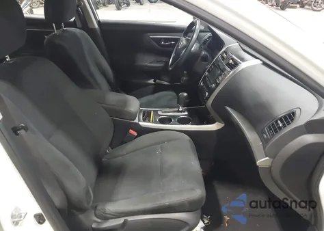 2015 Nissan Altima 2.5 S z USA, uszkodzony, nr VIN 1N4AL3AP7FC108248